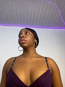 Meganbarko1 online show from February 4, 2026, 10:54 am