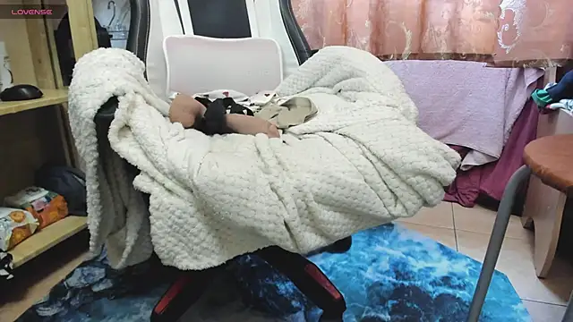 Snapshot of Queen_Sport chatting on November 1, 2025, 9:44 am Queen Sport online show from November 1, 2025, 9:44 am