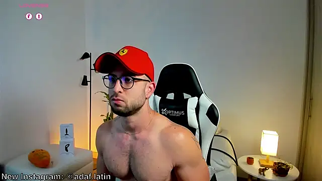 Snapshot of dafboy1 chatting on April 29, 2026, 1:37 pm dafboy1 online show from April 29, 2026, 1:37 pm