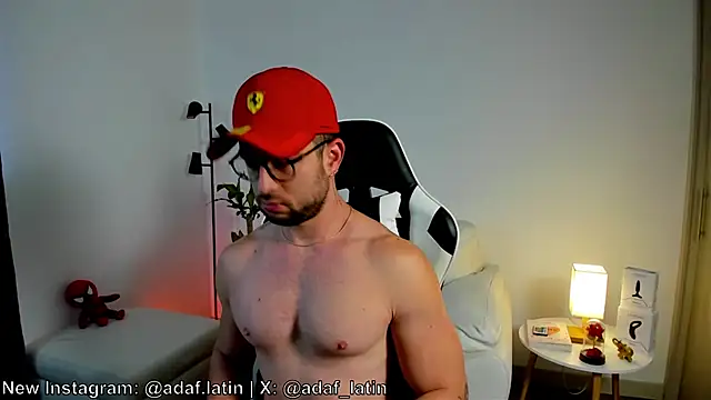 Snapshot of dafboy1 chatting on June 3, 2026, 12:41 pm dafboy1 online show from June 3, 2026, 12:41 pm
