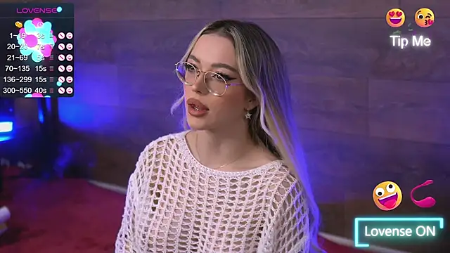 KylieJoyce online show from January 4, 2025, 9:20 pm