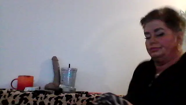 hotsierra4u online show from February 9, 2026, 11:47 am