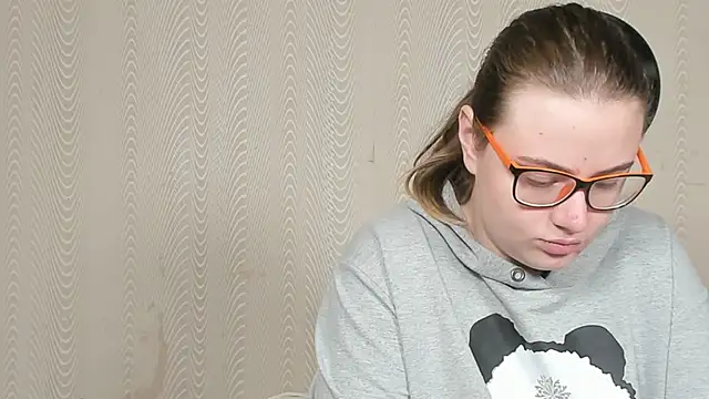 Seductive She Wolf online show from February 5, 2026, 3:49 pm