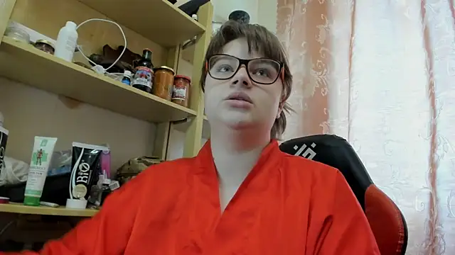 Seductive She Wolf online show from May 16, 2026, 7:27 am