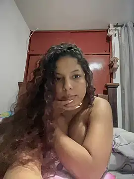 Snapshot of dannacoleman_ chatting on December 10, 2024, 2:27 am dannacoleman online show from December 10, 2024, 2:27 am