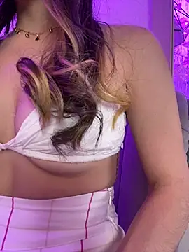 Snapshot of AbyThompson chatting on November 12, 2025, 1:33 pm AbyThompson online show from November 12, 2025, 1:33 pm