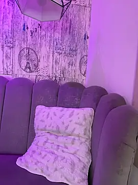 AbyThompson online show from February 14, 2026, 12:13 pm