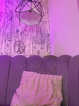 AbyThompson online show from April 12, 2026, 3:50 pm