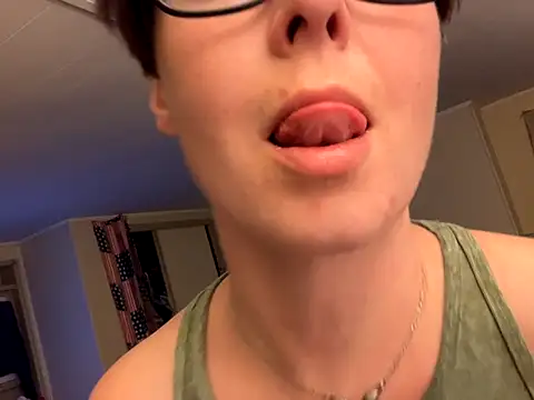 KatieBARBiE98 online show from November 24, 2025, 11:04 pm