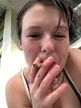 KatieBARBiE98 online show from July 1, 2026, 9:03 pm