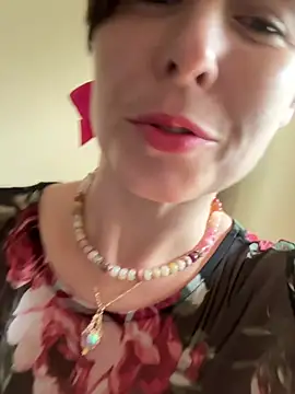 KatieBARBiE98 online show from July 5, 2026, 6:37 pm