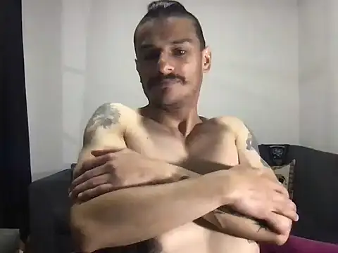 HorrorotikA online show from April 5, 2026, 5:48 am