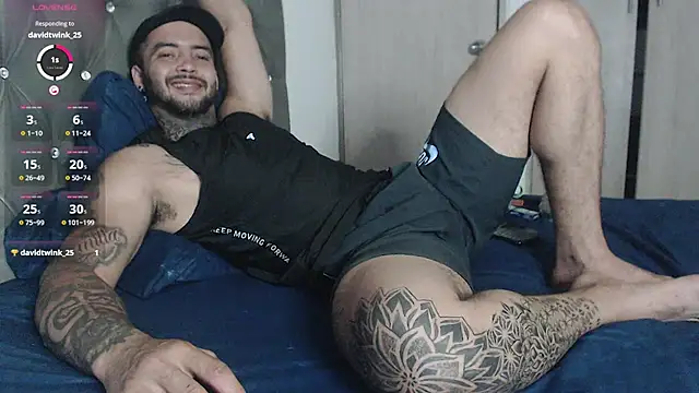 maxi rogger18 online show from November 18, 2025, 3:01 am