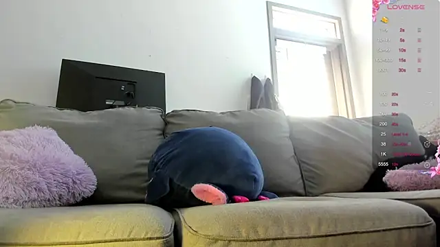 soonamii online show from March 4, 2025, 7:43 pm