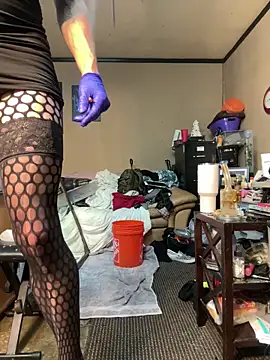 UtopianMisfit1 online show from February 27, 2026, 9:42 am