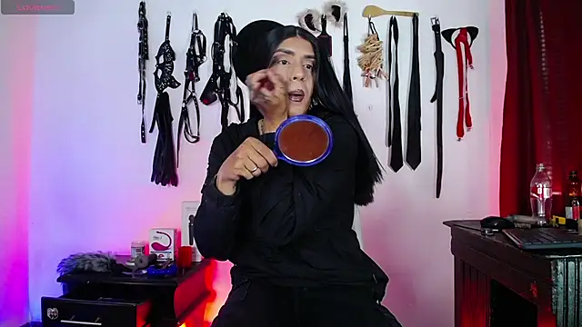 akinoro  online show from February 4, 2026, 6:36 pm