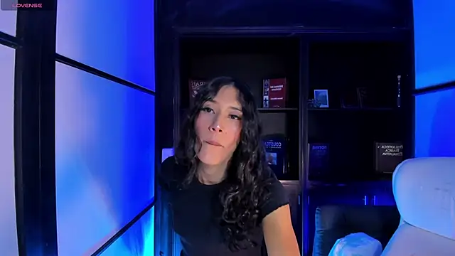 CamilaHarperr  online show from December 31, 2024, 3:45 am