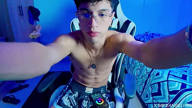 Angelligth online show from April 1, 2026, 3:40 am