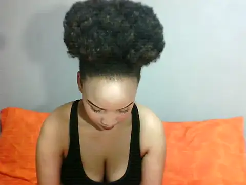 Snapshot of SmallSlut5 chatting on November 8, 2025, 2:06 pm SmallSlut5 online show from November 8, 2025, 2:06 pm