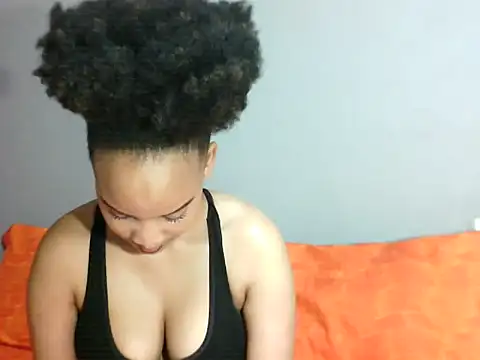 Snapshot of SmallSlut5 chatting on November 9, 2025, 2:04 pm SmallSlut5 online show from November 9, 2025, 2:04 pm