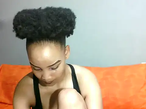 Snapshot of SmallSlut5 chatting on December 20, 2025, 2:13 pm SmallSlut5 online show from December 20, 2025, 2:13 pm