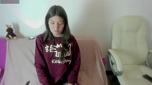 Snapshot of Tesa_cute chatting on October 28, 2025, 8:51 am Tesa cute online show from October 28, 2025, 8:51 am