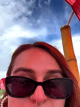 Snapshot of evy_orange1 chatting on October 23, 2025, 7:56 pm evy orange1 online show from October 23, 2025, 7:56 pm