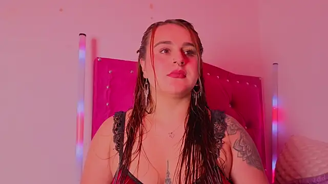 Snapshot of evy_orange1 chatting on November 25, 2025, 1:05 am evy orange1 online show from November 25, 2025, 1:05 am