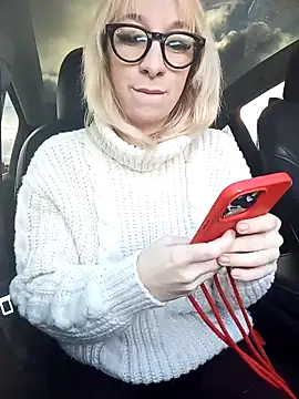Snapshot of Giuliana_baby chatting on January 9, 2025, 10:20 am Giuliana baby online show from January 9, 2025, 10:20 am