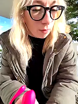 Snapshot of Giuliana_baby chatting on February 15, 2025, 2:33 pm Giuliana baby online show from February 15, 2025, 2:33 pm