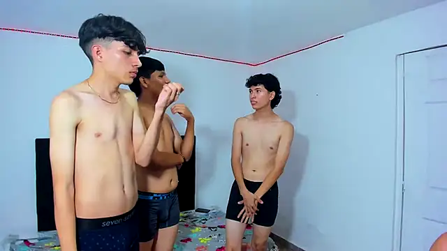 Alexander and Xiao online show from March 4, 2025, 12:07 am