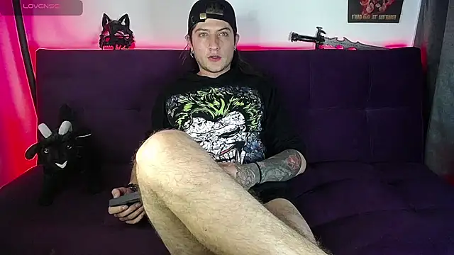 Snapshot of blckwolf_6 chatting on January 8, 2025, 8:29 pm blckwolf 6 online show from January 8, 2025, 8:29 pm