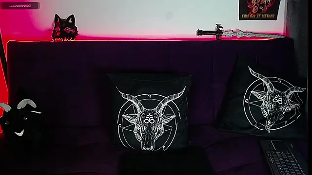 Snapshot of blckwolf_6 chatting on January 24, 2025, 11:12 pm blckwolf 6 online show from January 24, 2025, 11:12 pm