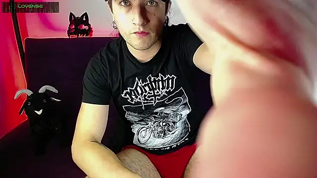 Snapshot of blckwolf_6 chatting on March 12, 2025, 11:22 pm blckwolf 6 online show from March 12, 2025, 11:22 pm