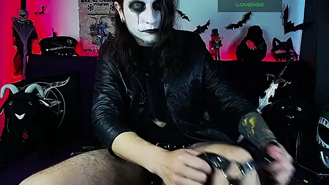 Snapshot of blckwolf_6 chatting on October 3, 2025, 4:48 pm blckwolf 6 online show from October 3, 2025, 4:48 pm