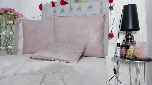 Snapshot of Katalella_murillo chatting on February 25, 2025, 6:14 am Katalella murillo online show from February 25, 2025, 6:14 am