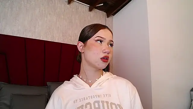 Roxie-Summers11 online show from January 5, 2025, 12:31 pm