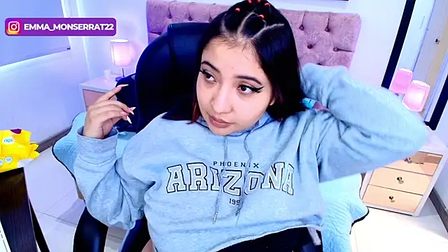 Snapshot of Emma_monserrat chatting on December 5, 2025, 4:47 pm Emma monserrat online show from December 5, 2025, 4:47 pm