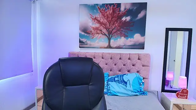 Snapshot of Emma_monserrat chatting on January 9, 2026, 7:26 pm Emma monserrat online show from January 9, 2026, 7:26 pm