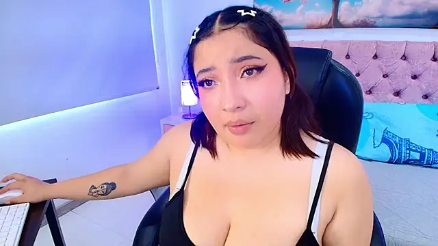 Snapshot of Emma_monserrat chatting on January 13, 2026, 8:25 pm Emma monserrat online show from January 13, 2026, 8:25 pm