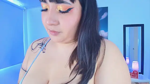 Snapshot of Emma_monserrat chatting on February 6, 2026, 7:39 pm Emma monserrat online show from February 6, 2026, 7:39 pm