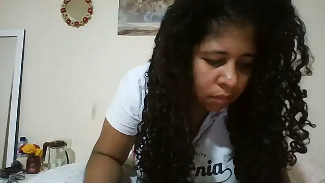 Snapshot of Ivon-09 chatting on June 28, 2026, 2:50 am Ivon-09 online show from June 28, 2026, 2:50 am