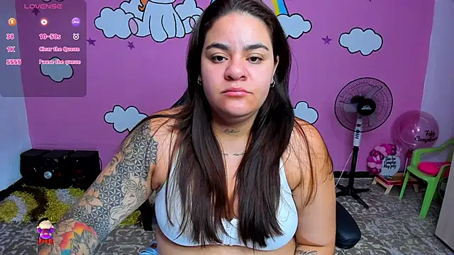 Snapshot of Sharon_hils chatting on April 1, 2026, 11:33 am Sharon hils online show from April 1, 2026, 11:33 am