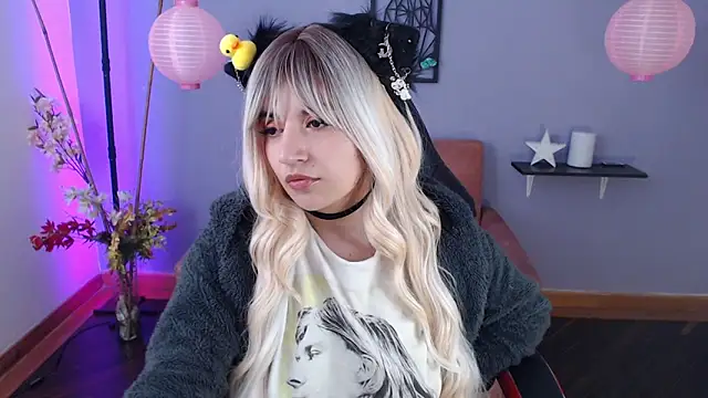 yumin3ko online show from January 21, 2025, 8:08 am