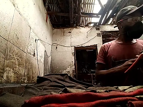 Yairelnegro online show from September 16, 2025, 9:05 pm