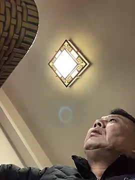 Snapshot of bcc0001 chatting on October 29, 2025, 5:14 pm bcc0001 online show from October 29, 2025, 5:14 pm