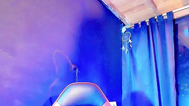 Snapshot of HELEM__S7 chatting on February 6, 2025, 6:18 am HELEM S7 online show from February 6, 2025, 6:18 am