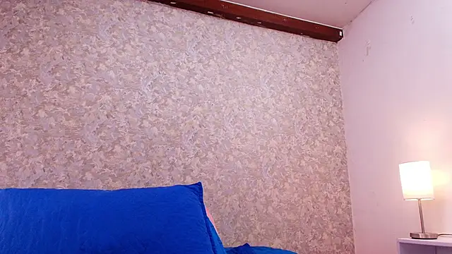 nicol f online show from February 7, 2025, 7:17 pm