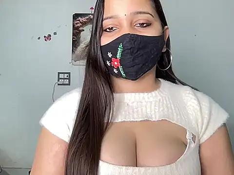 Varnika aarora online show from December 3, 2025, 3:58 am