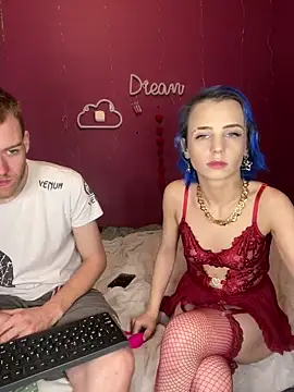 Lilythepinkgirl online show from December 13, 2024, 5:43 pm